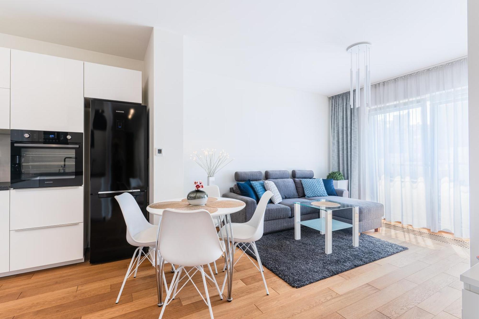Apartamenty Homely Place Serce Poznania - Stary Rynek - Parking Ruang foto