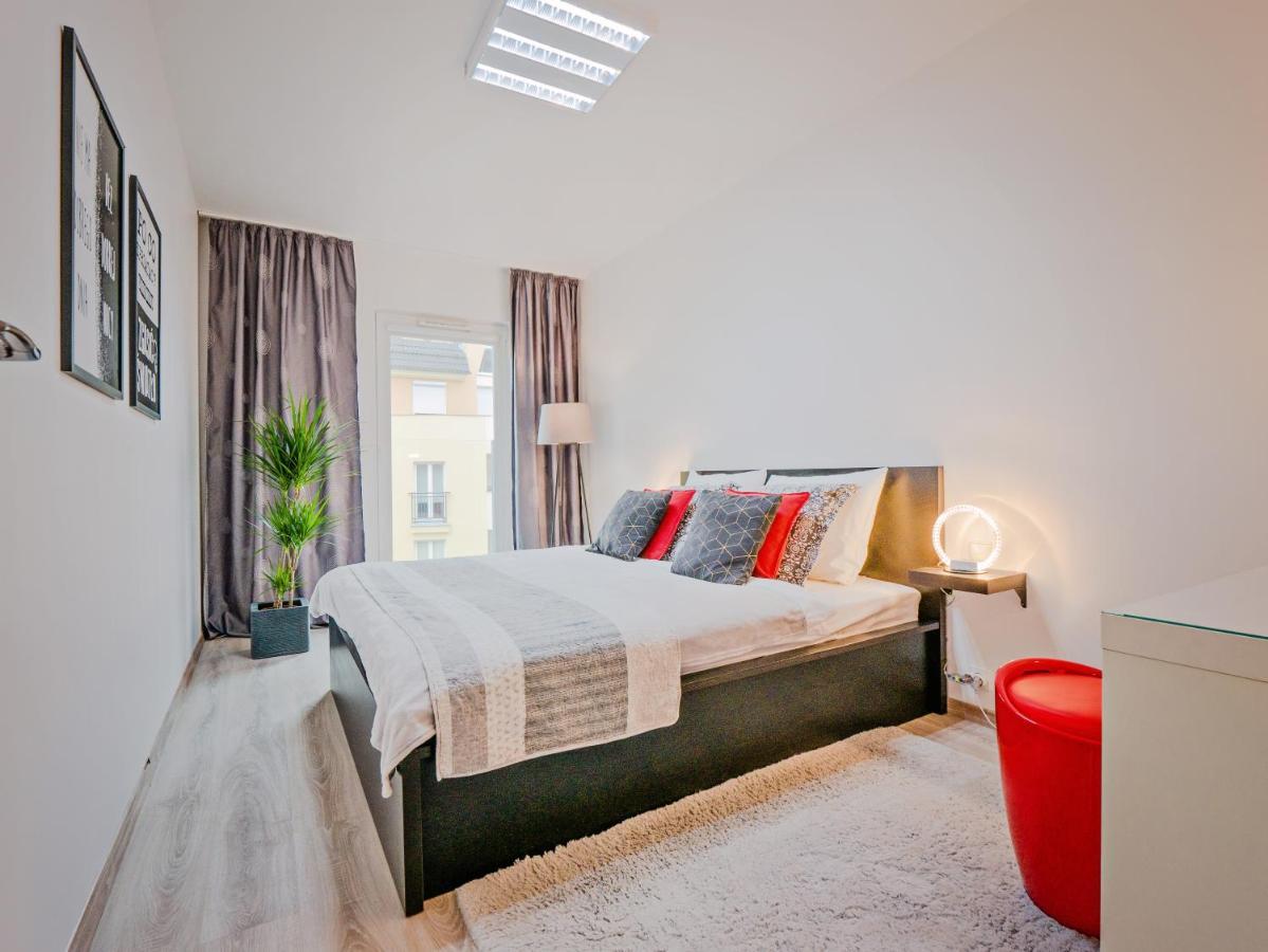 Apartamenty Homely Place Serce Poznania - Stary Rynek - Parking Ruang foto
